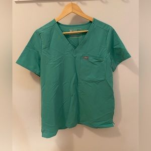 Figs Scrub Top. Color mint green. Size medium.